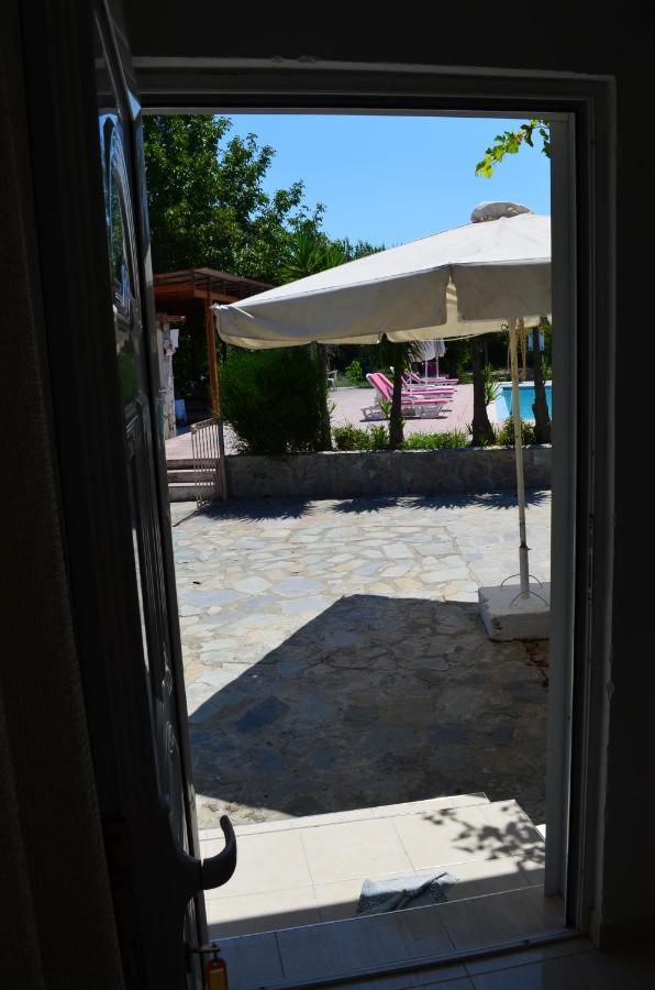 Artemis Studios - Pool And Garden Koskinou  エクステリア 写真